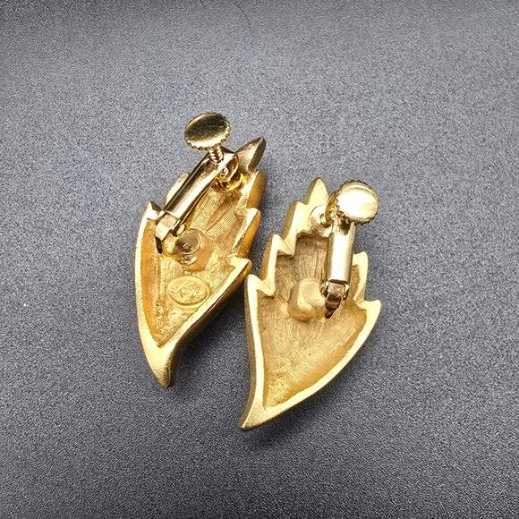 Keys Gold Tone Clip On Screw Back Earrings Bud Leaf Shape Vintage - Picture 7 of 8